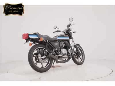 Kawasaki Z400J 2025