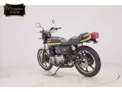 Kawasaki Z400J 2025