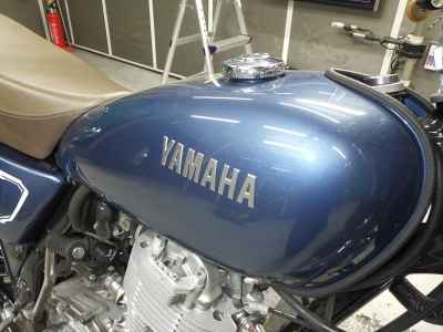 Yamaha SR400 2020