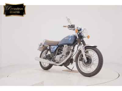 Yamaha SR400 2020