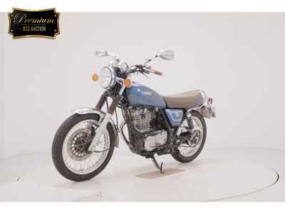 Yamaha SR400 2020