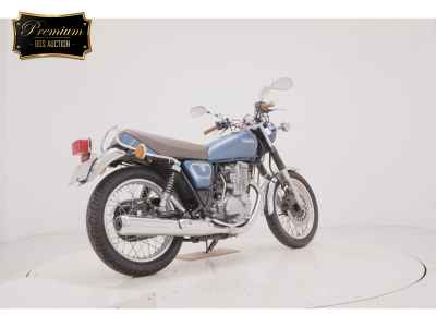 Yamaha SR400 2020