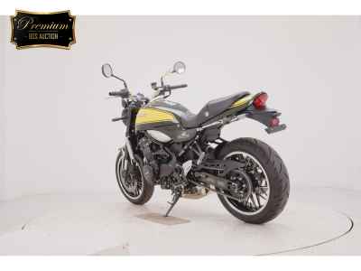 Kawasaki Z900RS 2024