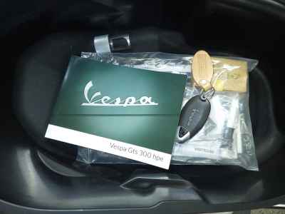 Vespa GTS 300 Super 2024