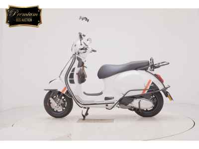 Vespa GTS 300 Super 2024