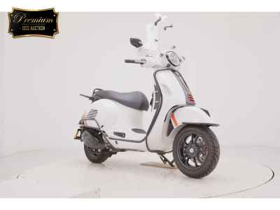 Vespa GTS 300 Super 2024