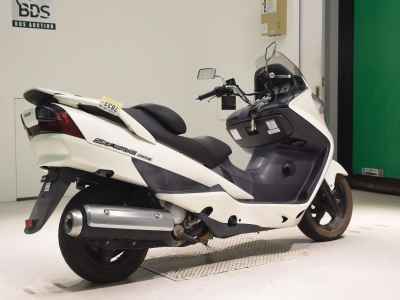 Suzuki Skywave 400 2005