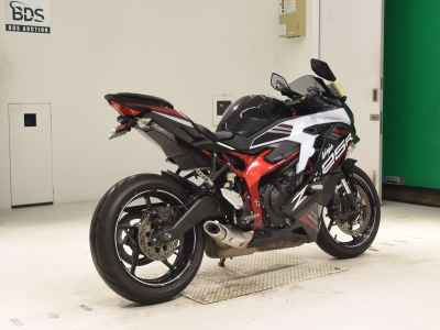Kawasaki Ninja ZX-25R 2021