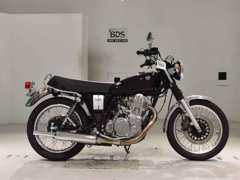 Yamaha SR400 2019