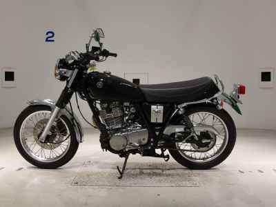 Yamaha SR400 2019