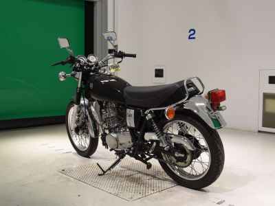 Yamaha SR400 2019