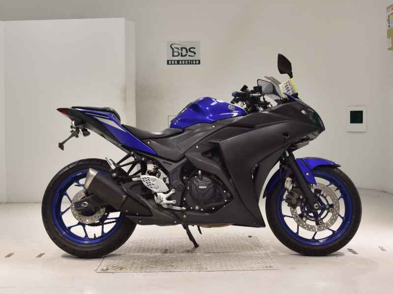 Yamaha YZF-R25 2016