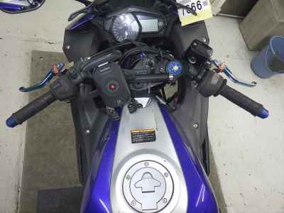 Yamaha YZF-R25 2016