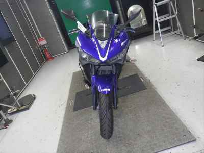 Yamaha YZF-R25 2016