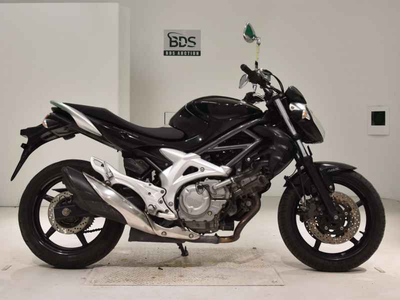 Suzuki Gladius SFV400 2010