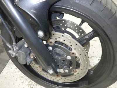 Suzuki Gladius SFV400 2010