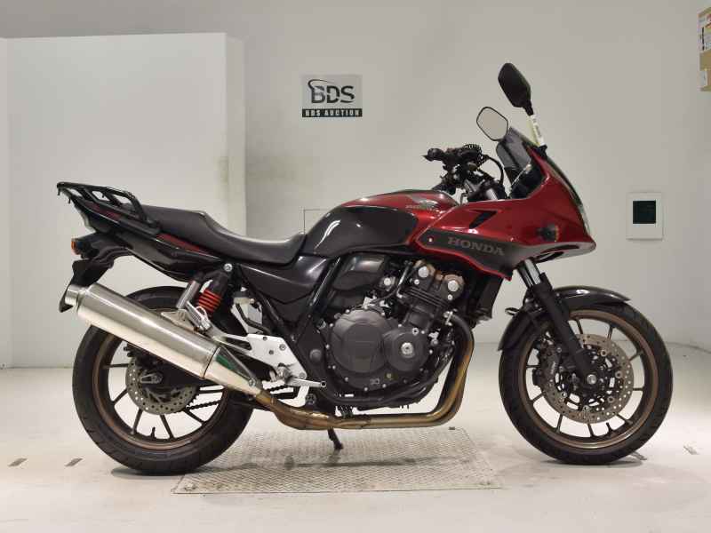 Honda CB400 Super Boldor 2015
