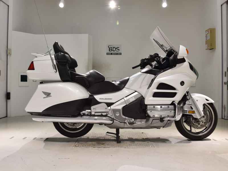 Honda GL1800 Gold Wing 2015