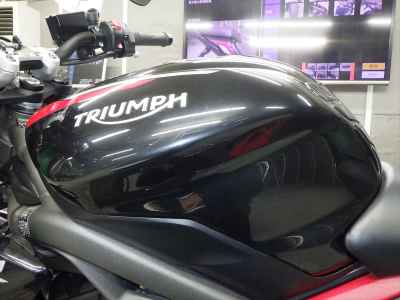 Triumph Street Triple R 2021