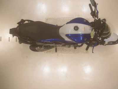 Suzuki Gladius SFV400 2014