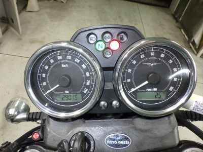 Moto Guzzi V7 Stone 2016