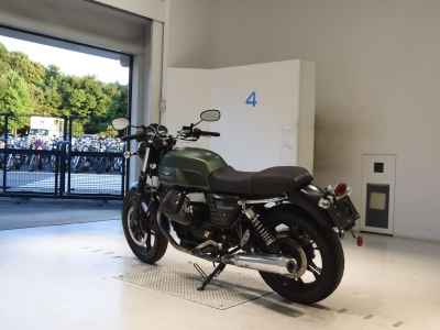 Moto Guzzi V7 Stone 2016