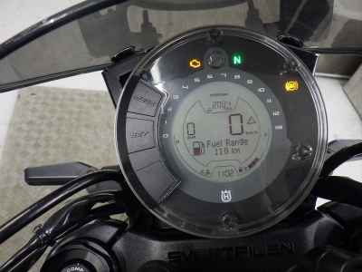 Husqvarna Svartpilen 401 2023