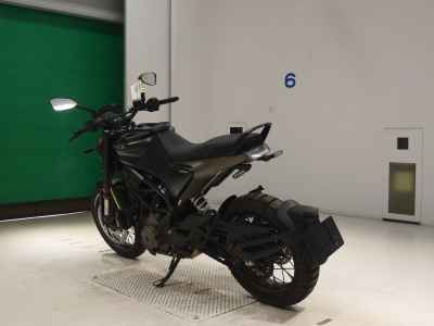 Husqvarna Svartpilen 401 2023
