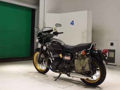 Kawasaki W800 2012