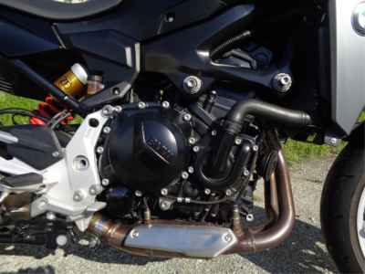 BMW F900R 2022