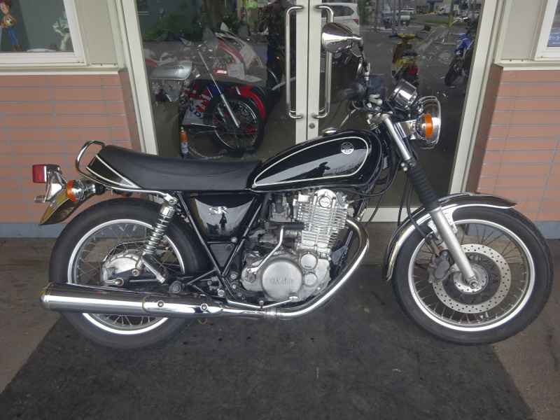 Yamaha SR400 2011