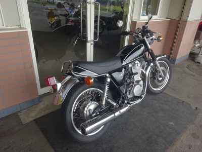 Yamaha SR400 2011