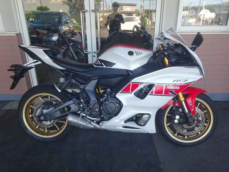 Yamaha YZF-R7 2022