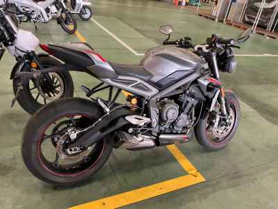 Triumph Street Triple R 2021