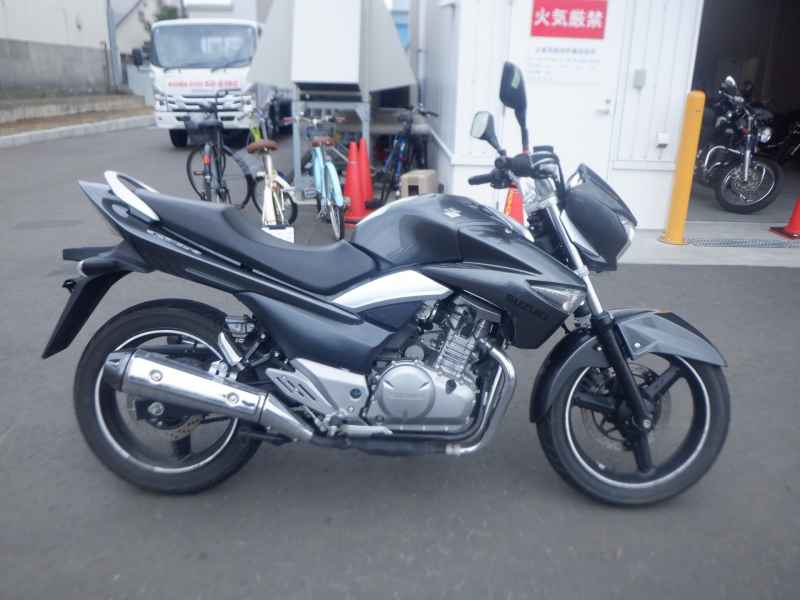 Suzuki GSR250