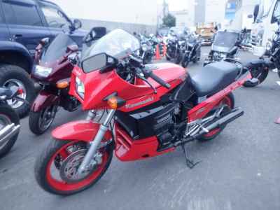 Kawasaki GPZ900R