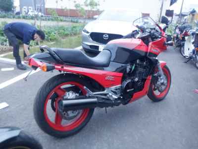 Kawasaki GPZ900R