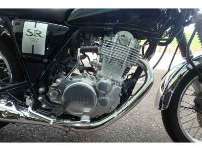 Yamaha SR400 2020