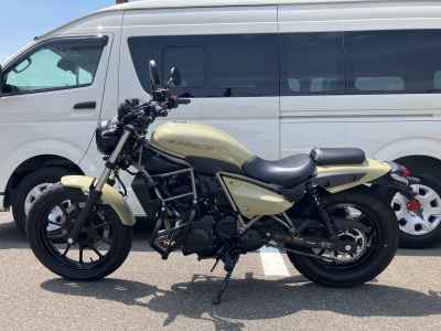 Kawasaki W400 2024