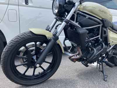 Kawasaki W400 2024