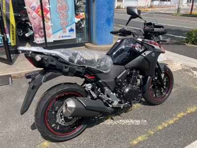 Suzuki GSR250