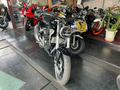 Honda CB250R 2018