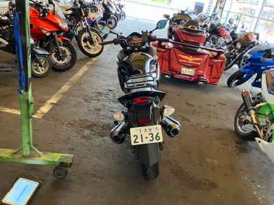 Suzuki GSR250S