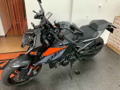 KTM 990 Duke 2024