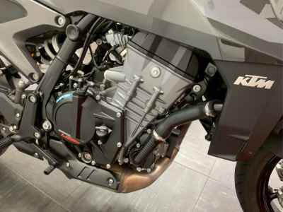 KTM 990 Duke 2024