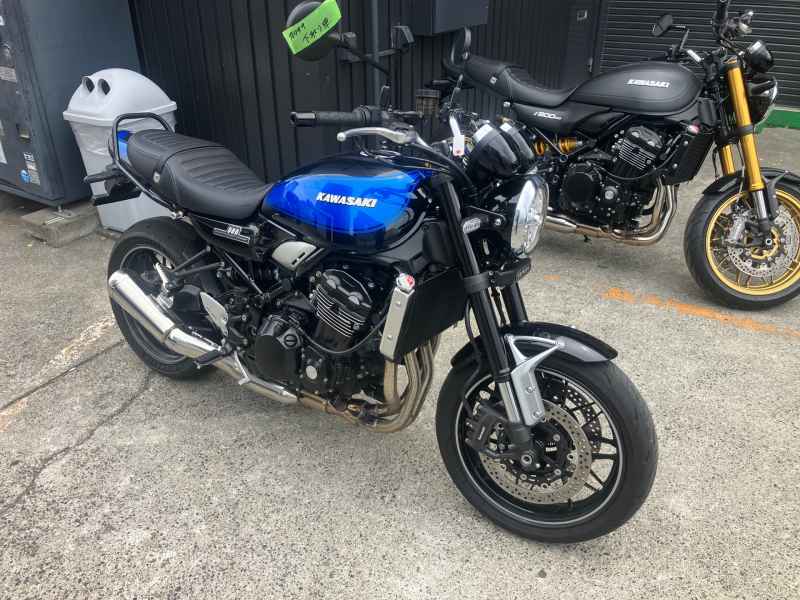 Kawasaki Z900RS 2023