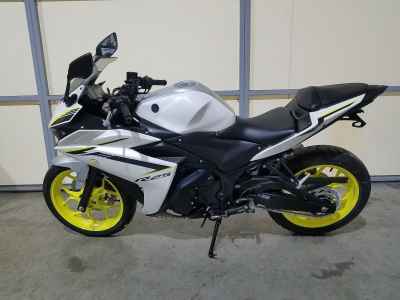 Yamaha YZF-R25 2018