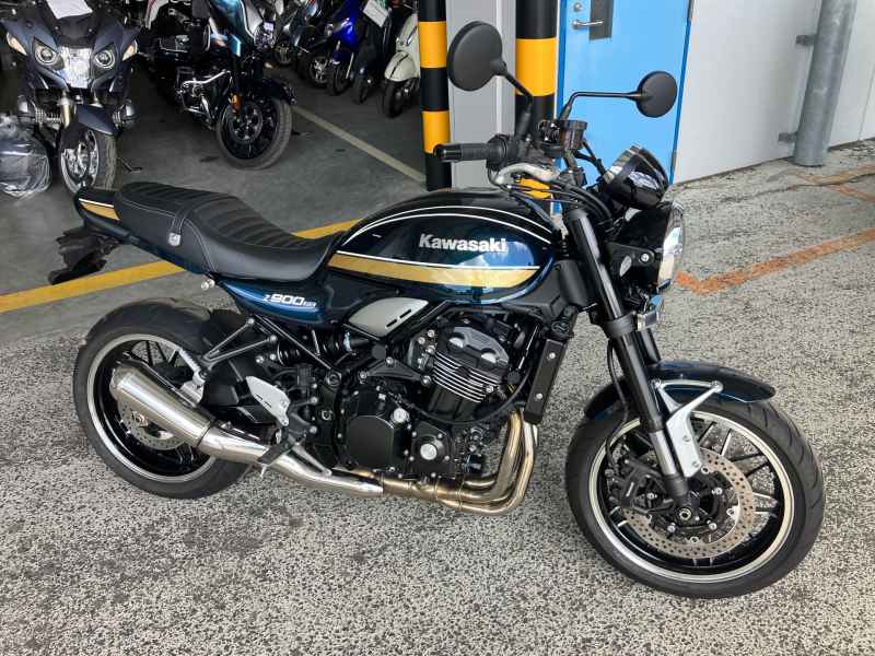 Kawasaki Z900RS 2022