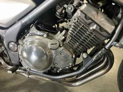 Kawasaki Balius ZR250