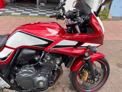 Honda CB400SFV 2012